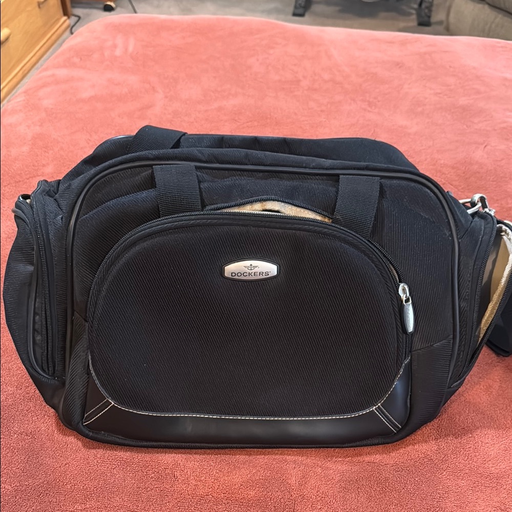 Dockers Black Duffel Bag Durable Travel Essential 17”Lx12”Hx7”D